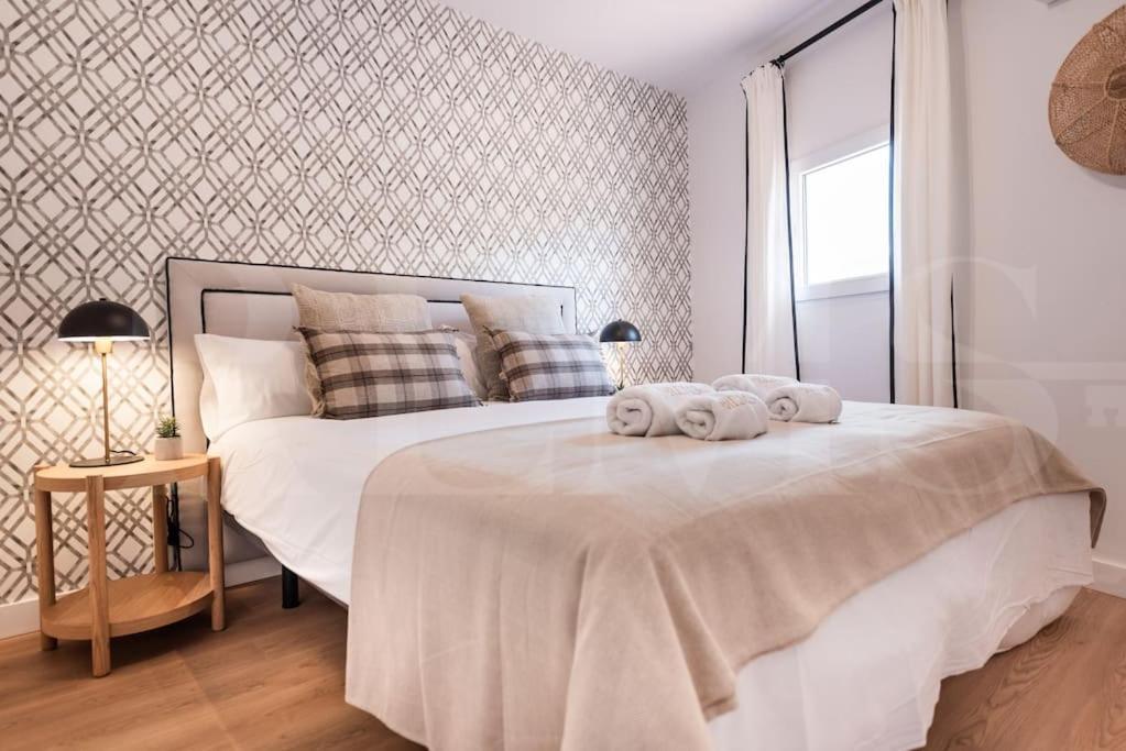 Apartment With Cathedral View & Terrace By Rems มาลากา ภายนอก รูปภาพ