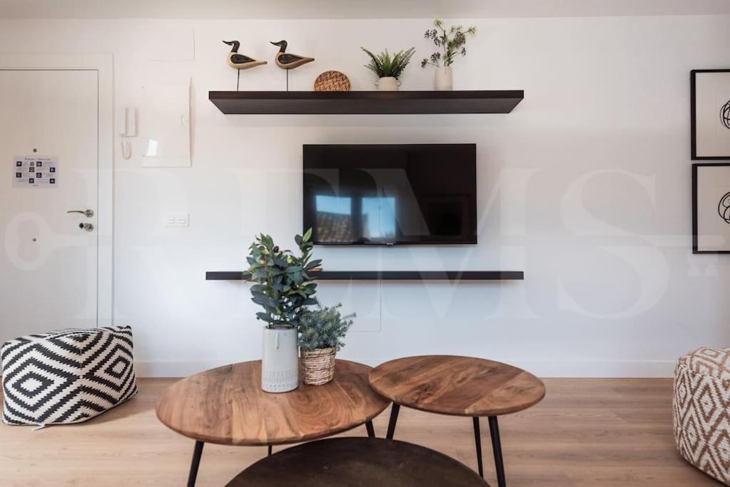 Apartment With Cathedral View & Terrace By Rems มาลากา ภายนอก รูปภาพ